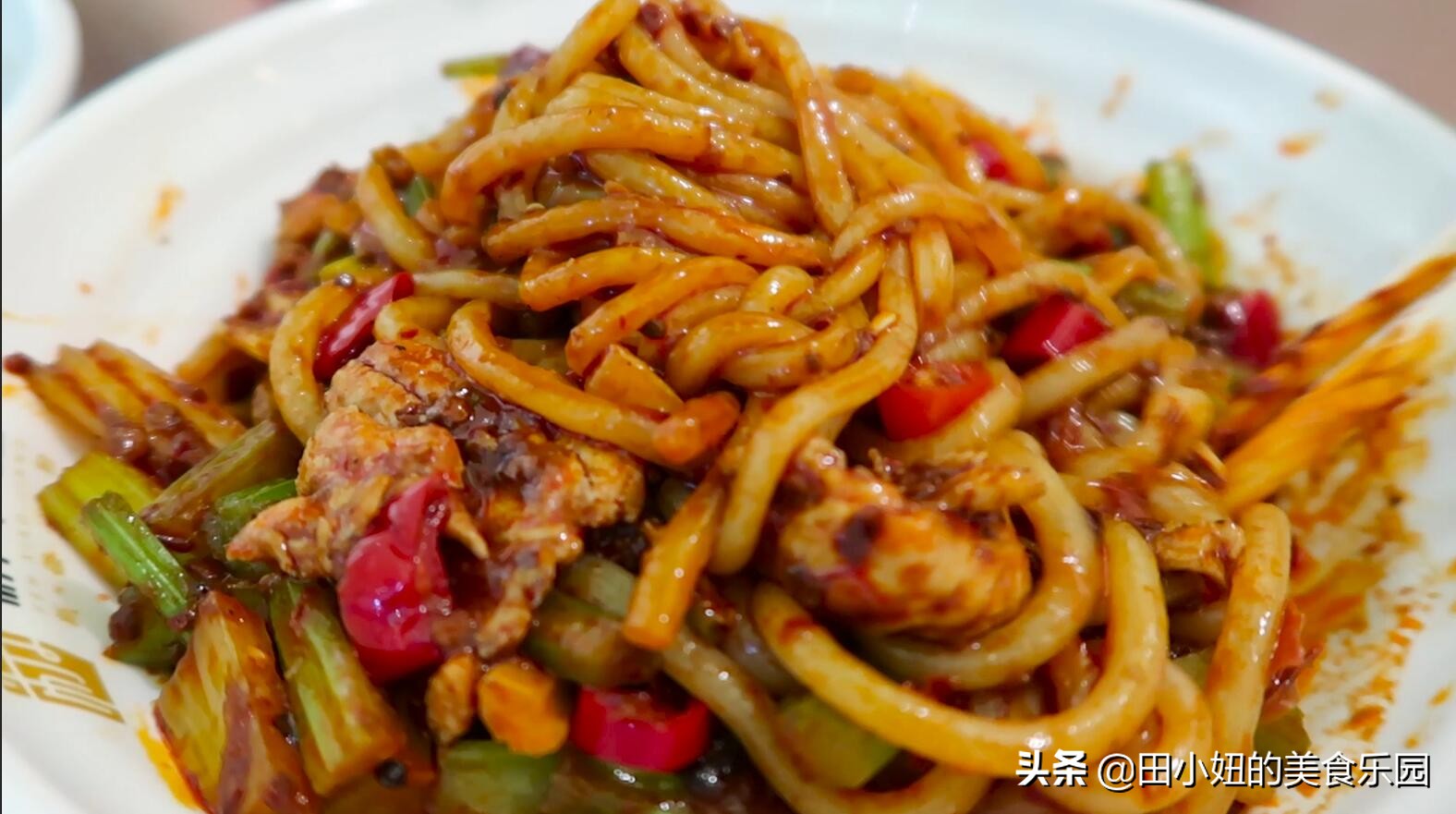 新疆妹子最喜欢吃的米粉,特别好吃的米粉店每周回家必吃