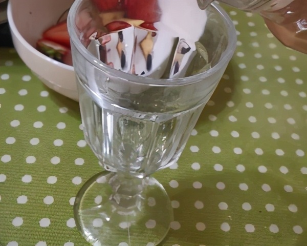 自制奶茶教程一点点,一点点奶茶自制简单做法