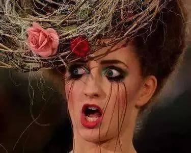 女子理发店理发被辱骂,杭州女子辱骂理发店完整视频