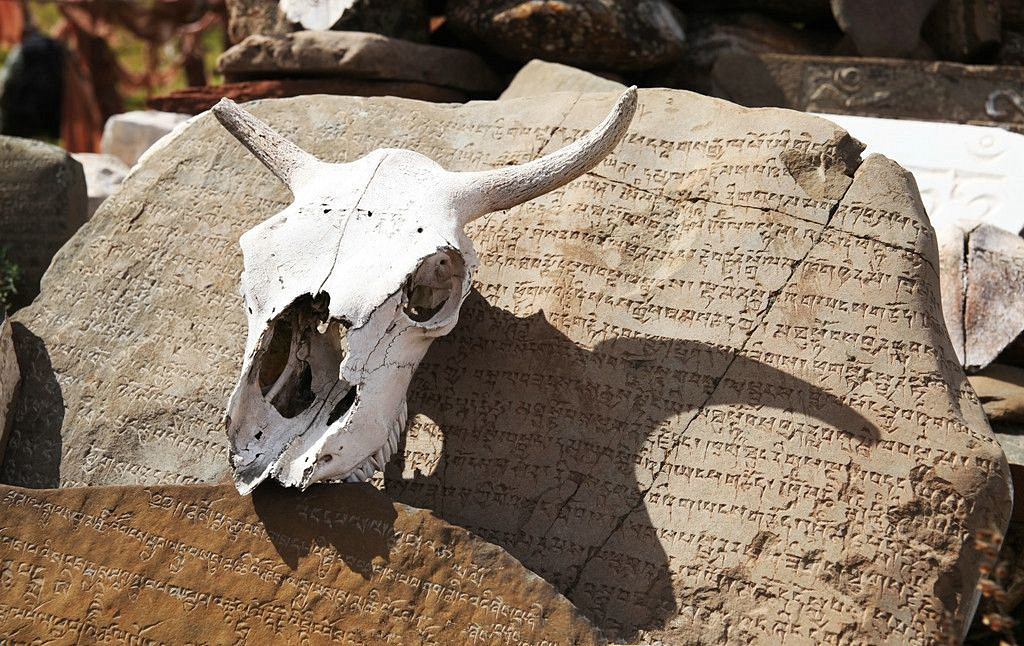 西藏玛尼堆的传说,西藏路上的玛尼堆