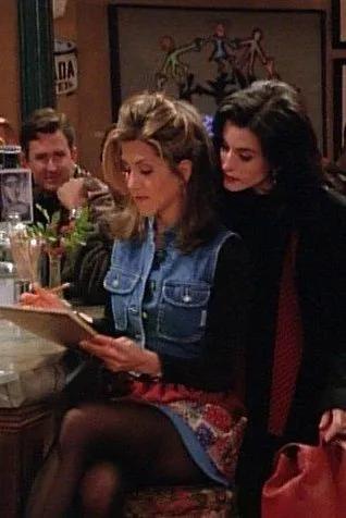 老友记十个经典穿搭,老友记穿搭现在都不过时