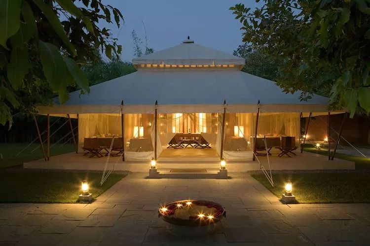 一晚80000，历时10年，耗资33亿的上海安缦，...