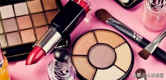 残酷真相：你包里的高光眼影，是无数4岁孩子拿命换的