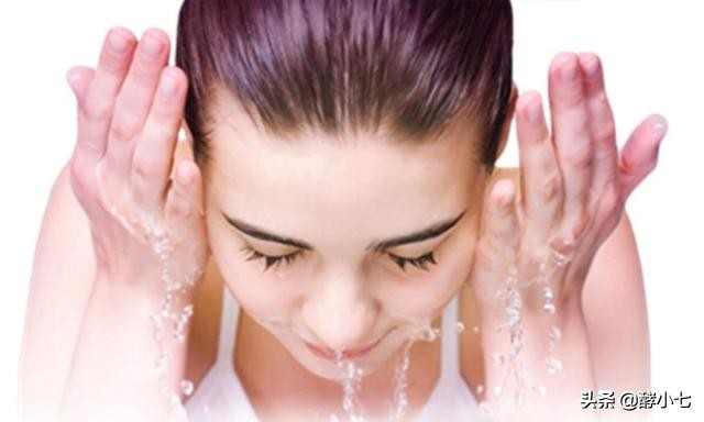 卸妆水卸妆乳卸妆油如何选择,卸妆油乳水怎么选择