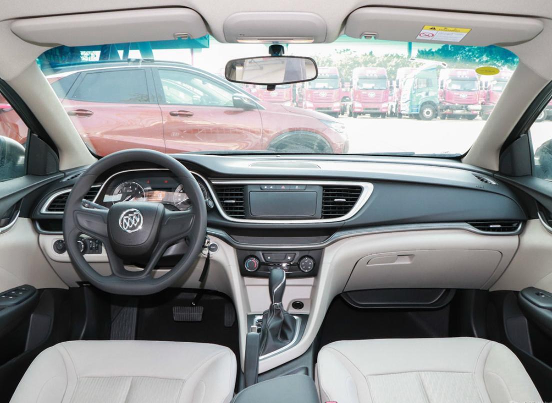 2018款新英朗图片售价,美系别克入门车型英朗外观颜值高