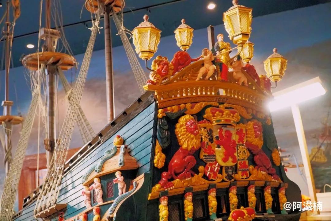 荷兰奥特莱斯折扣店,荷兰奥特莱斯打折