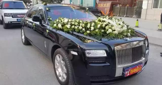 买劳斯莱斯跑婚车多久能回本,买个二手劳斯莱斯跑婚车划算吗