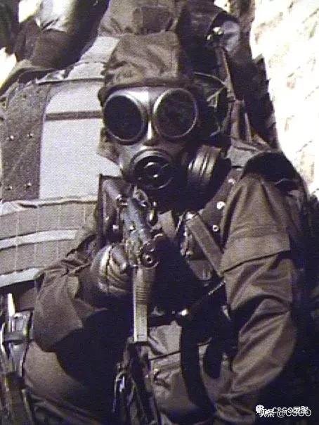 「CSGO与现实19」那些在战场上能救命的东西