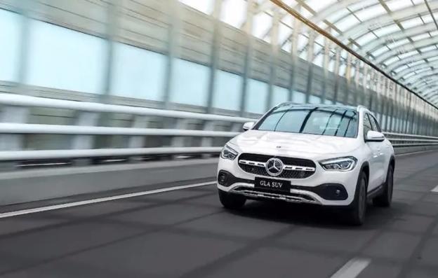 入门即豪华试驾奔驰全新gla200,奔驰gla2004matic和gla200区别