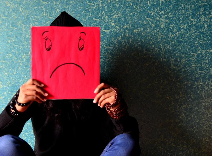 内向说话脸红的人要怎么改变,老实人害怕与人冲突的原因