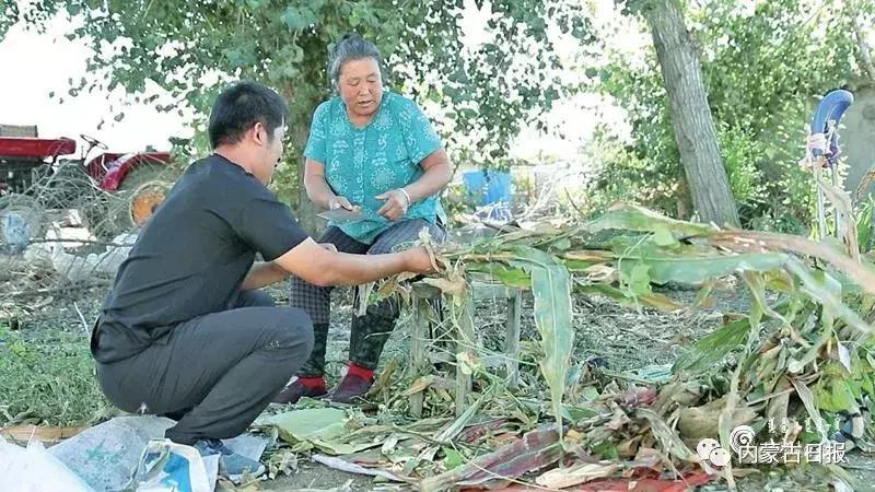 74岁老夫妻脱贫后生活,80后自力更生的小夫妻