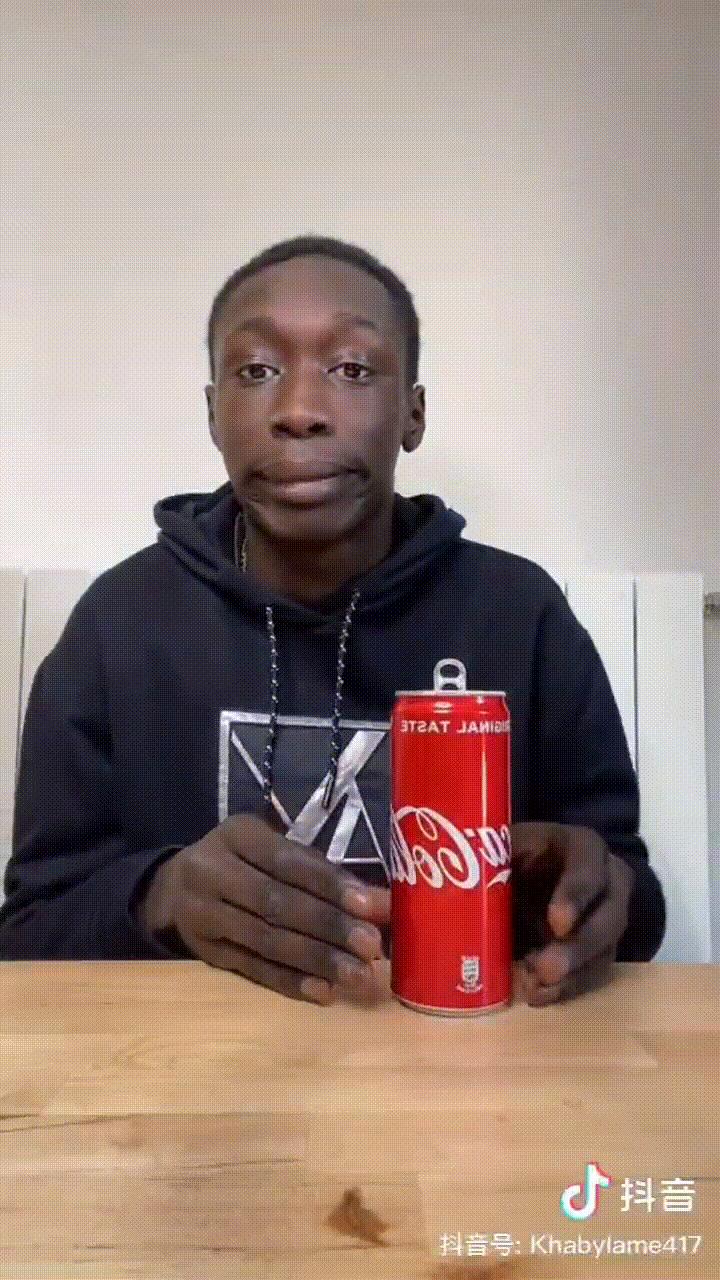 粉丝破亿，翻版“卡戴珊家族”和“高智商”黑人小哥有什么魔力？