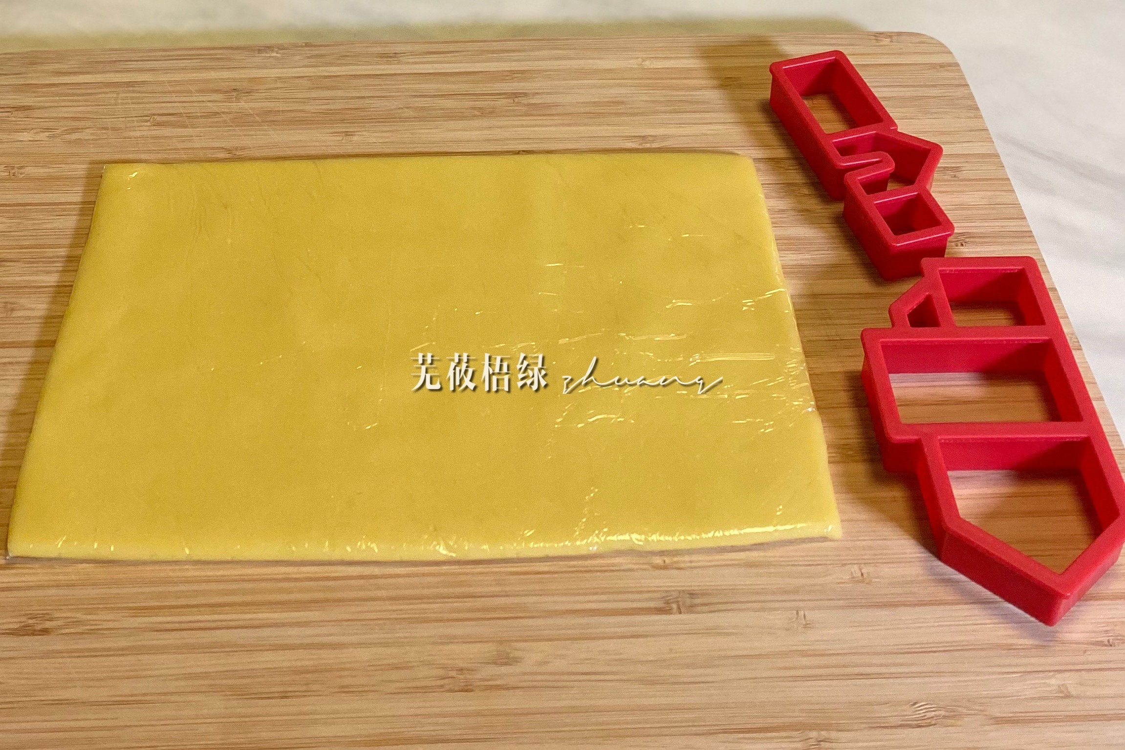 怎么做可以吃的姜饼屋,焦糖饼干姜饼屋