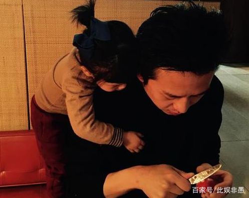 邓超鹿晗溜冰场搞笑,邓超鹿晗帅气视频