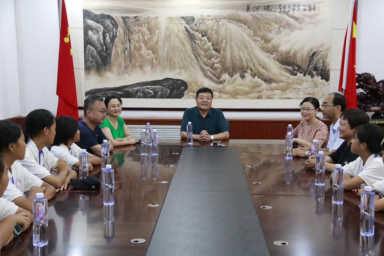 驻马店第二实验小学女子足球队,驻马店市长杯校园足球赛开幕