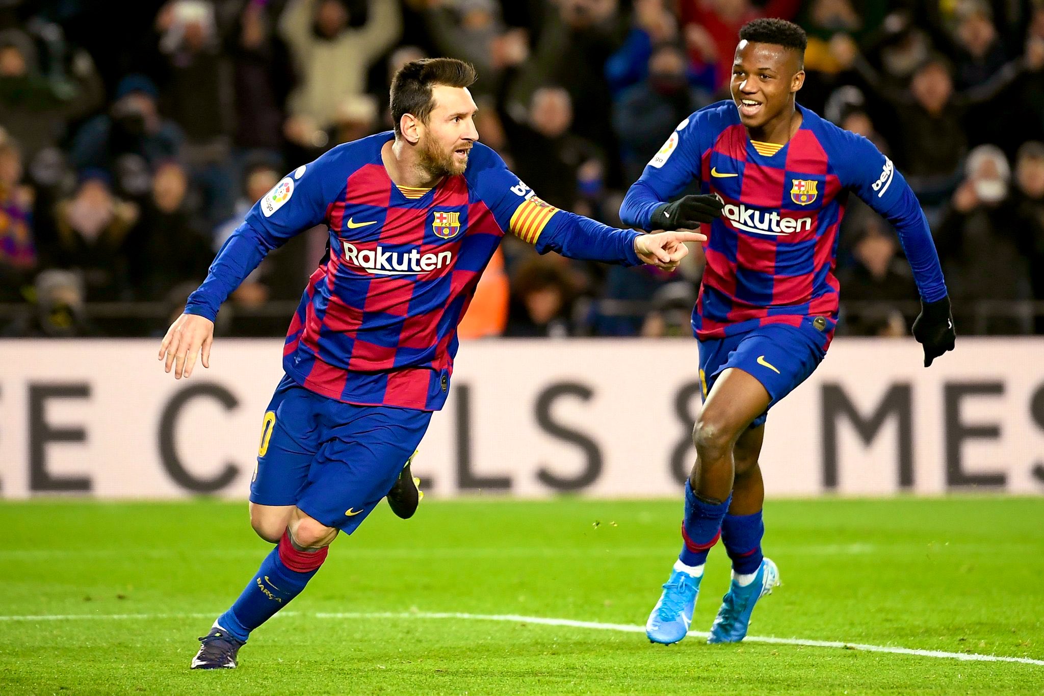 c罗梅西对决经典比赛,梅西和c罗最精彩的对决