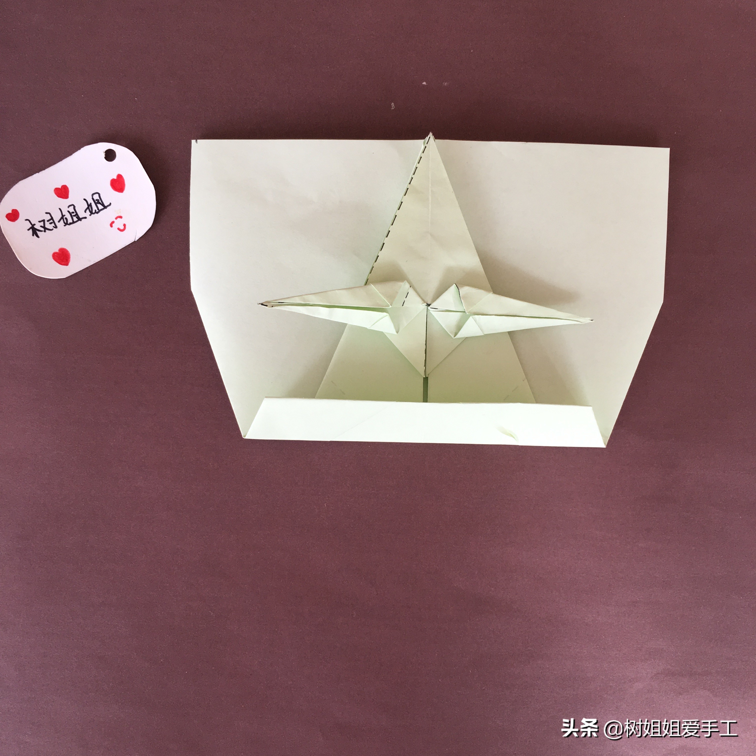 拖尾孔雀的三角插教程,折纸孔雀尾巴怎么折