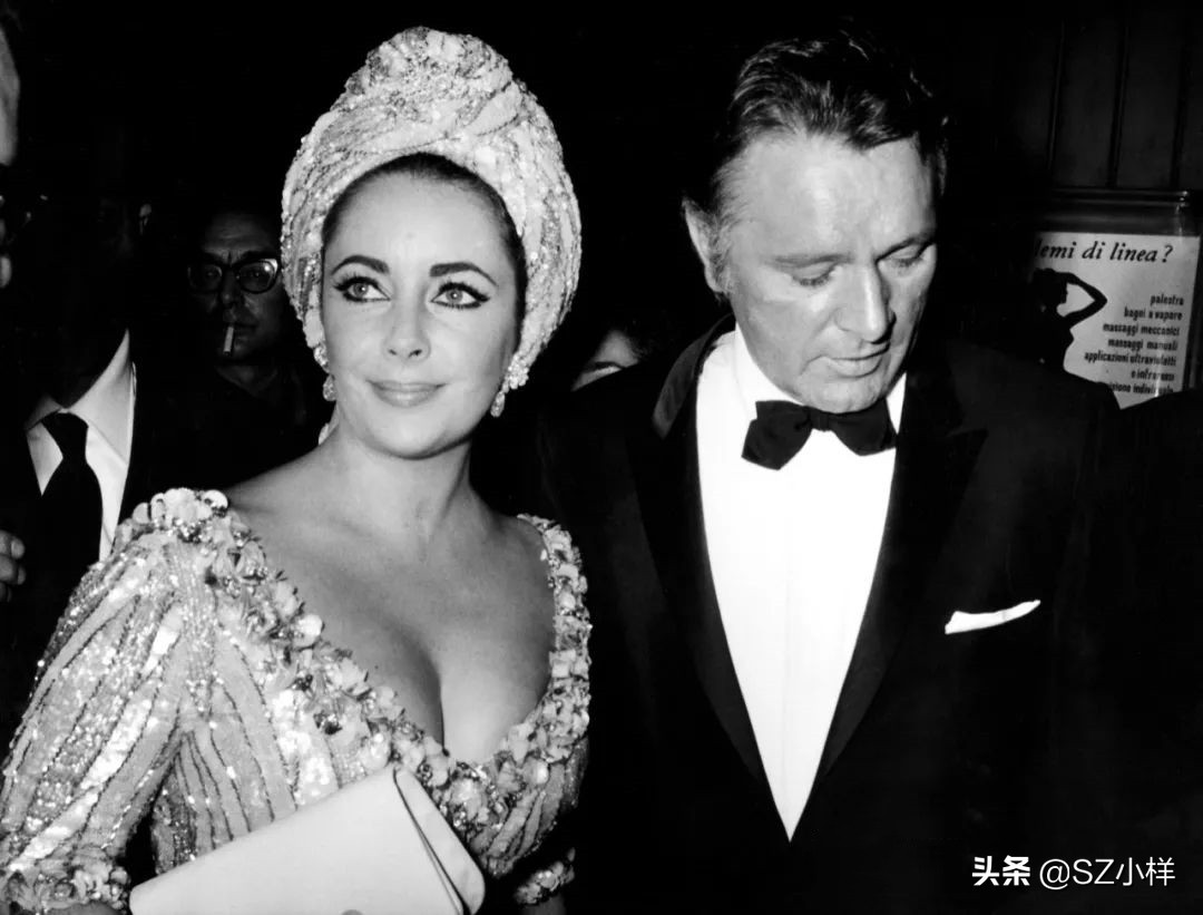 伊丽莎白泰勒传奇人生,伊丽莎白泰勒戴钻石