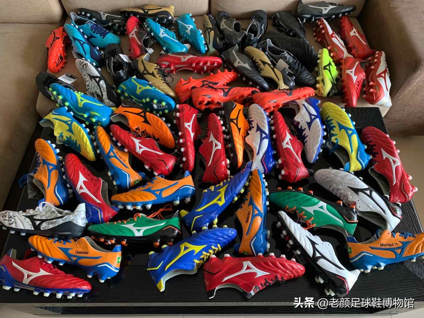 日本人从巴西挖来过气品牌，包装成时尚足球潮牌成功杀入中国市场