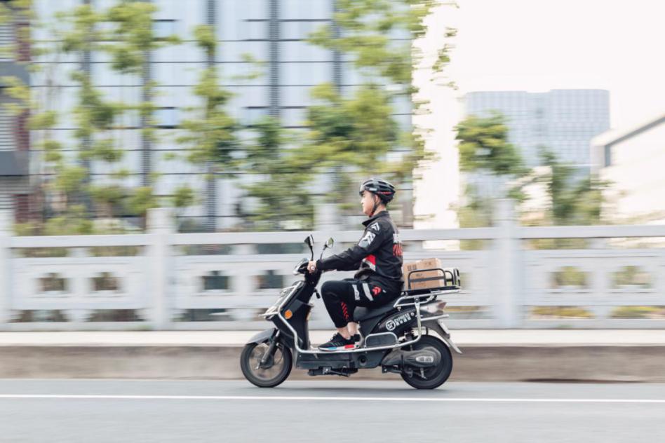 顺丰包邮急送衣服,顺丰同城急送马甲衣服