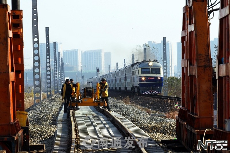 南通宁启铁路,宁启铁路绿巨人