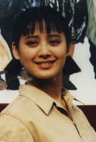 陈国军刘晓庆姜文三人照片,陈国军找姜文谈话