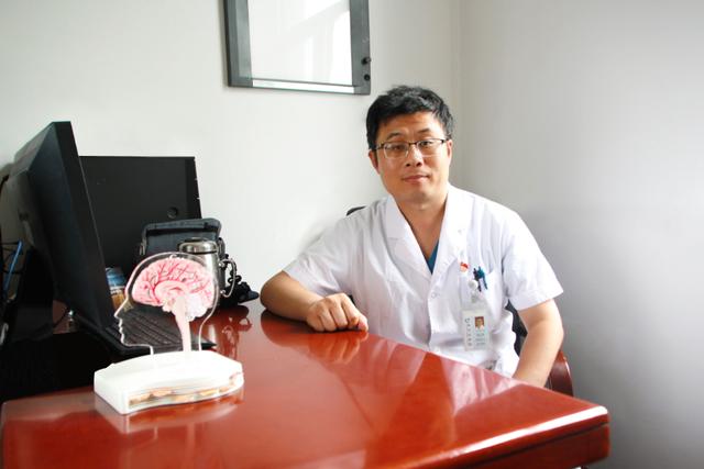 后悔不听医生建议,急诊室扇自己嘴巴子,这个病例值得大家深思