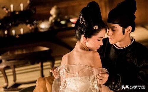 著名诗人的坎坷人生,42位诗人笔下的十年