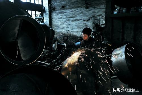 冠业金属焊接的缺点,冠业金属焊接方法