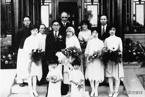 林徽因与宋美龄谁年龄大,林徽因与陆小曼的结婚照