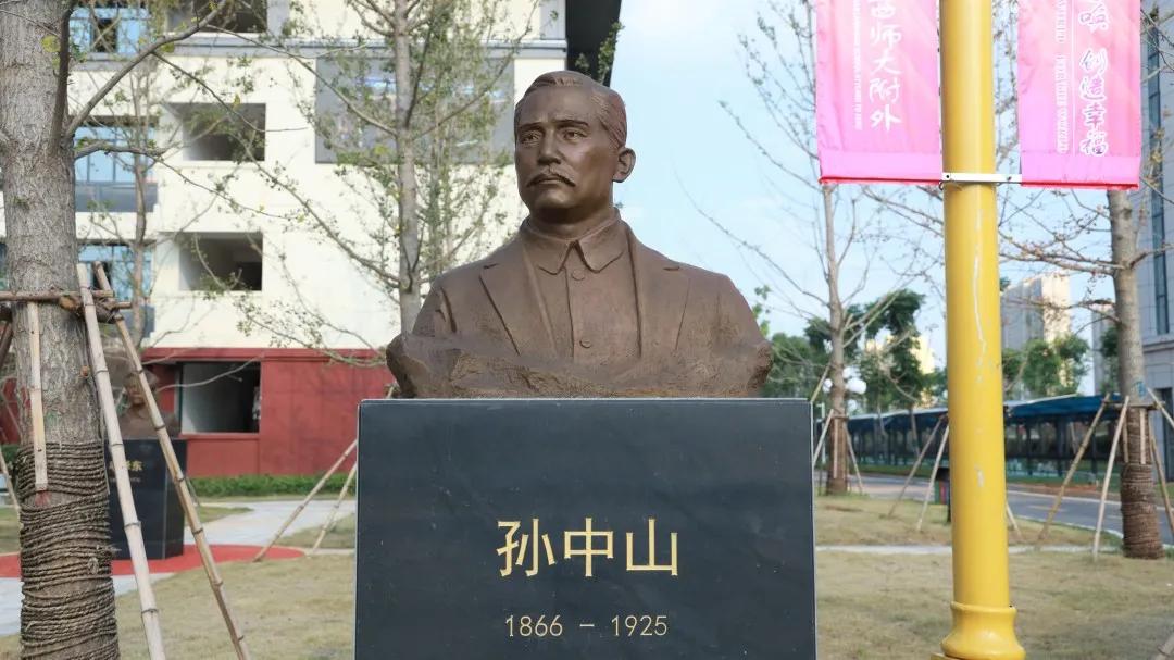 中学生美好成长的地方——江西师大附外（一所现代化的优质学校）简介