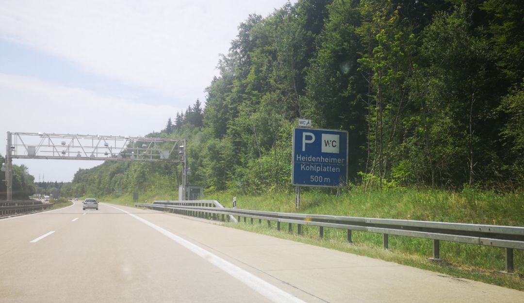 去德国跑无限速高速是什么感受？