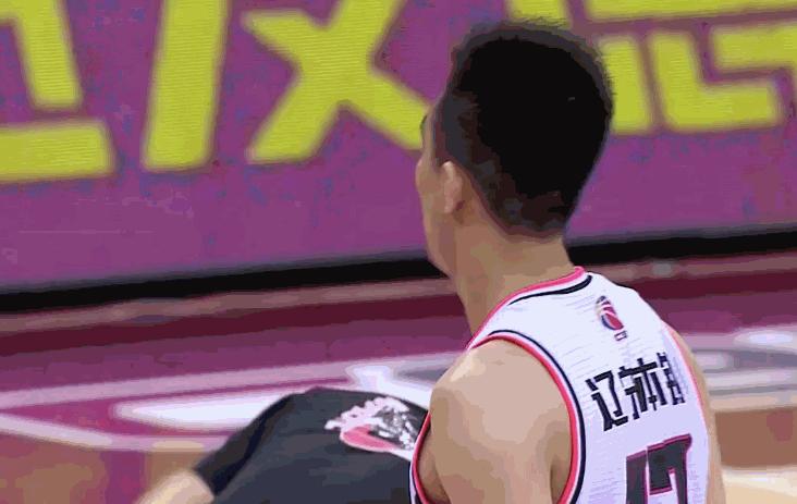 郭艾伦谈换帅,郭艾伦一个人扛起了辽篮大旗