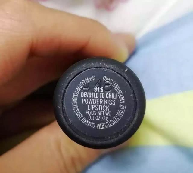 假mac口红烂嘴,假mac口红