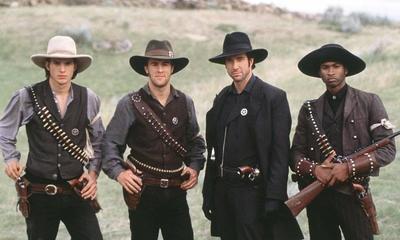 偷渡的墨西哥人，真的是美国的“吸血虫”吗