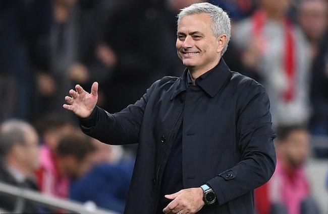 国足大爷散步,快发边线球足球