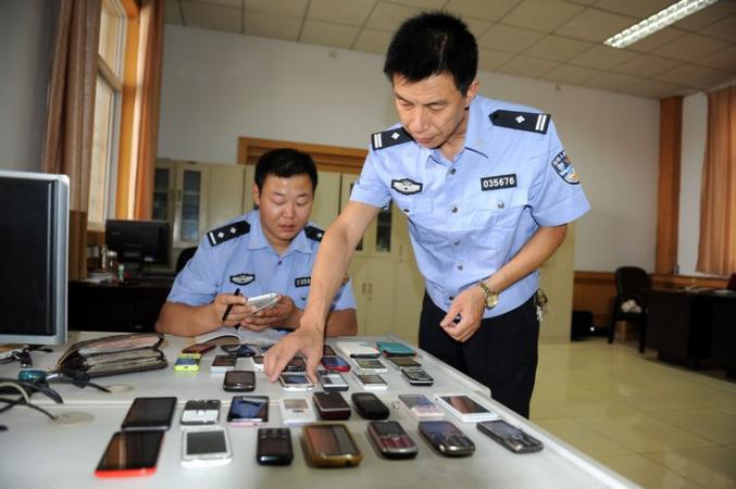 新乡县警方有个“大个儿”刑警叫李雪峰警营标杆不断超越自我