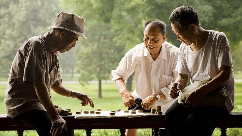 日本老后破产趋增，这会是中国式养老的未来吗？