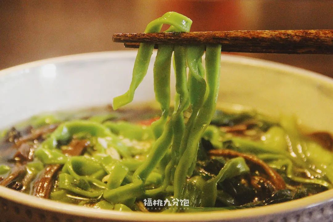 王宝强吃面道士下山,道士下山吃面图片