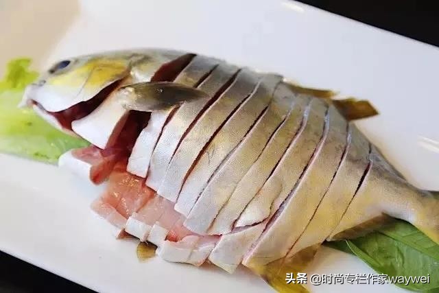 寒风飒飒,人类无法阻止火锅的蔓延势头了……