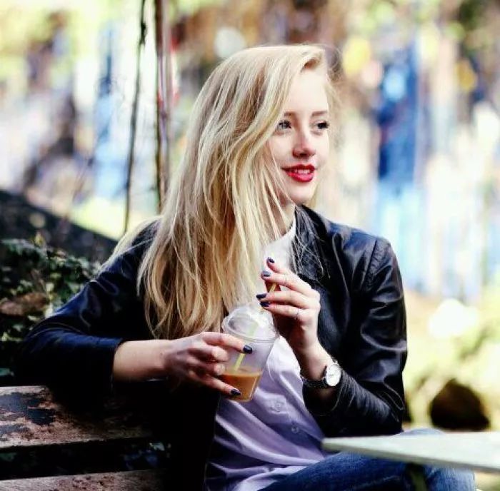 小个子穿什么不压身高,小个子身高150微胖的冬天穿搭