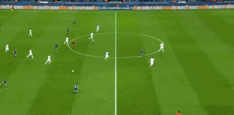 欧冠进球之争终结梅西163场129球,巴萨2-4梅西逆转