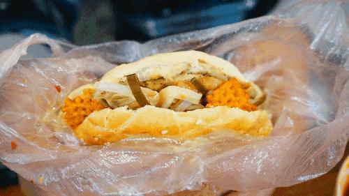 陕西夹馍指南：给我一个馍，我就能夹遍全世界