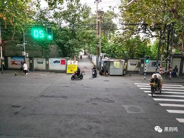 南京相隔百年的照片,南京城景对比图