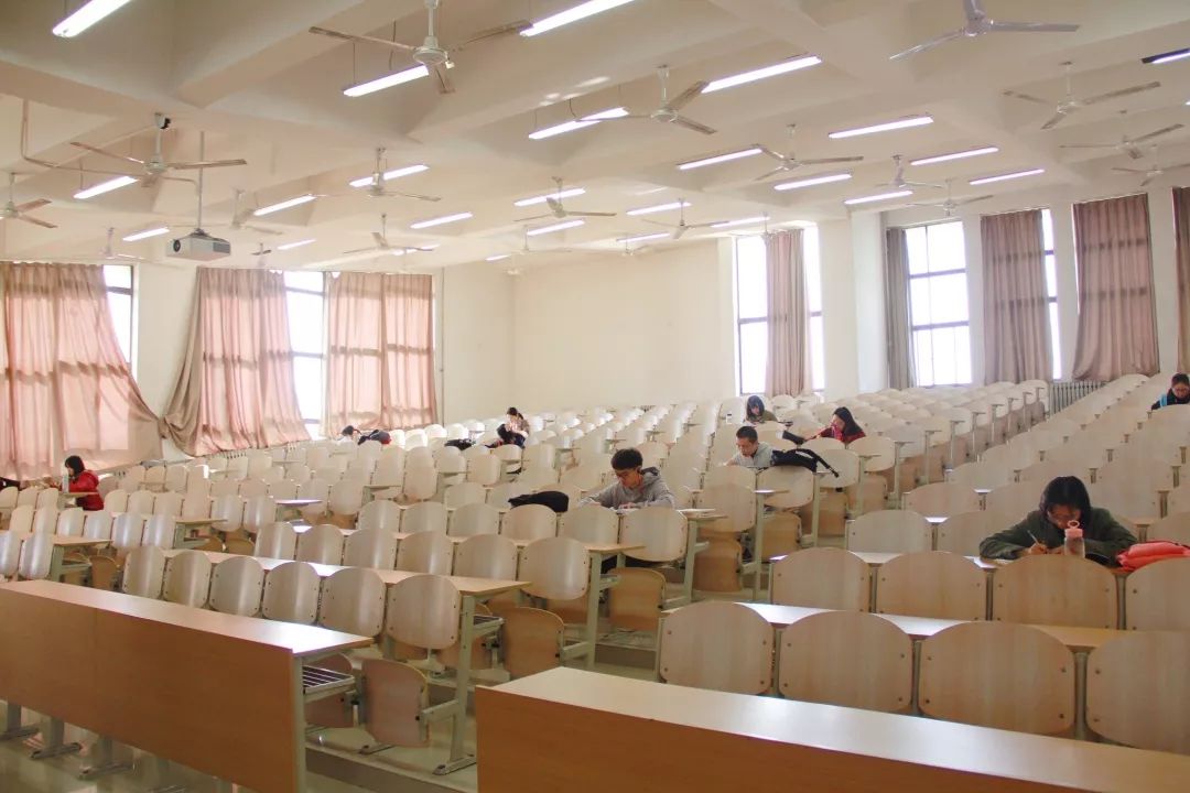 西安财经大学是几本,西安财经大学在哪里