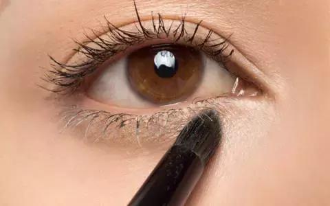 卧蚕除了画还没有别的方法了吗,没有卧蚕的人的画卧蚕方法