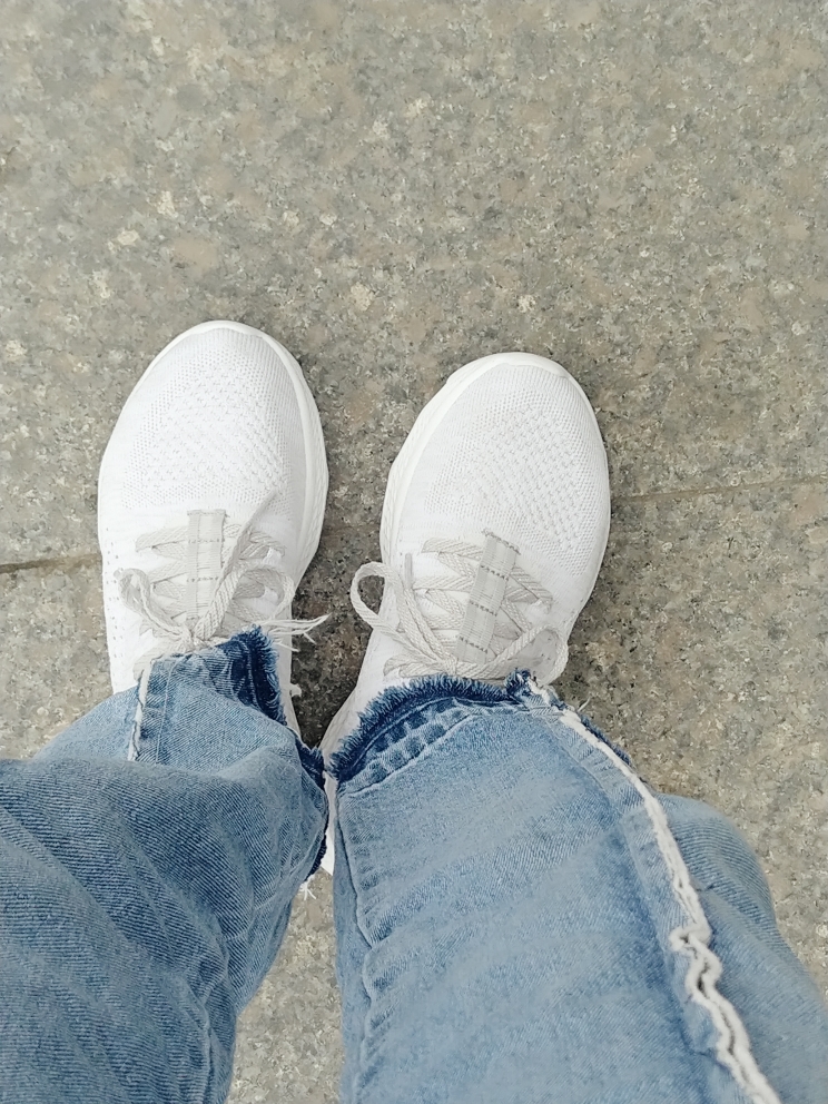 女跑步鞋推荐李宁,李宁跑步鞋女款哪个好