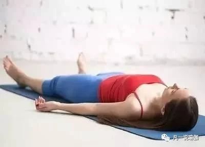 这8个动作值得每天练习，滋润肤色，消灭皱纹，尤其30岁以后