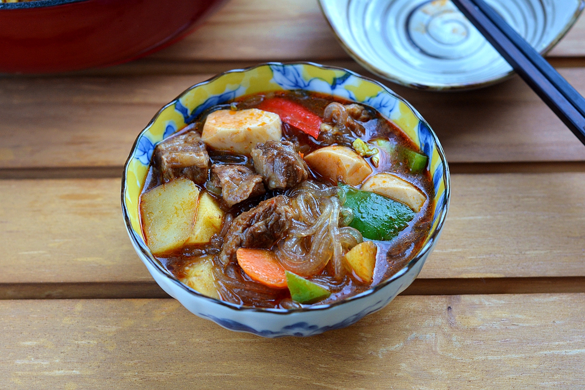 番茄味火锅底料做牛肉,牛肉焖火锅底料