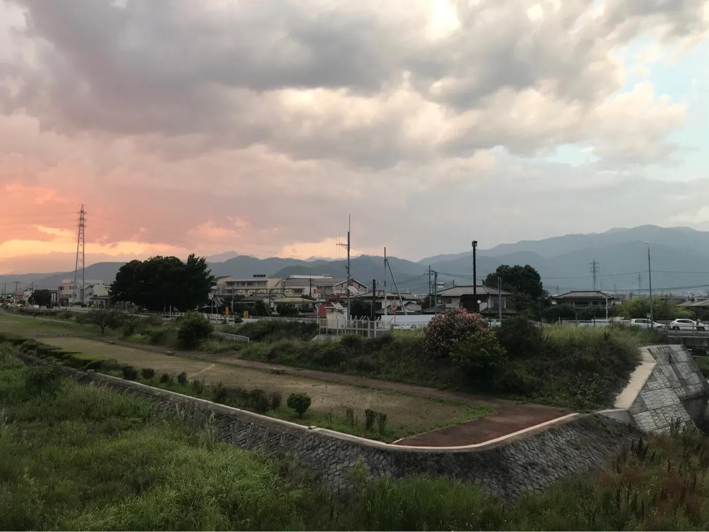 日本夏天的天空,日本夏天天气怎么样